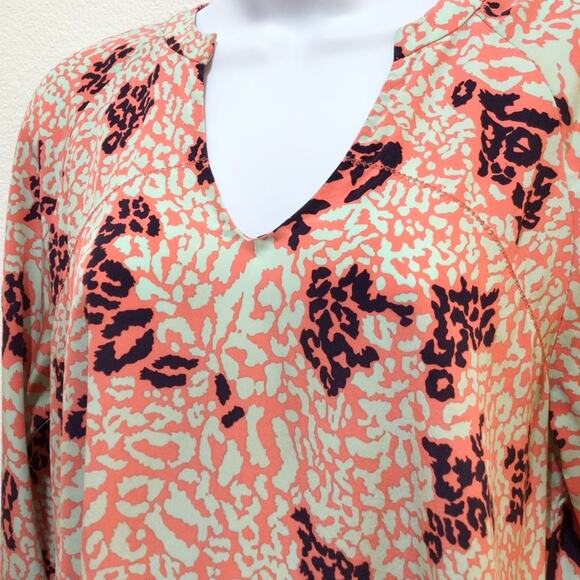 Diane Von Furstenberg Coral Silk Maiko Long Sleeve V-Neck Top size S - Picture 4 of 7